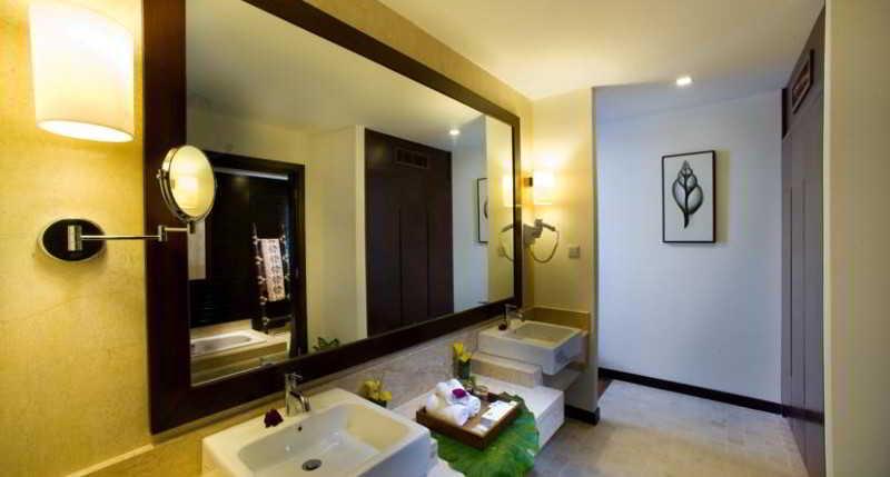Golden Palm Resort Sanya Exterior photo
