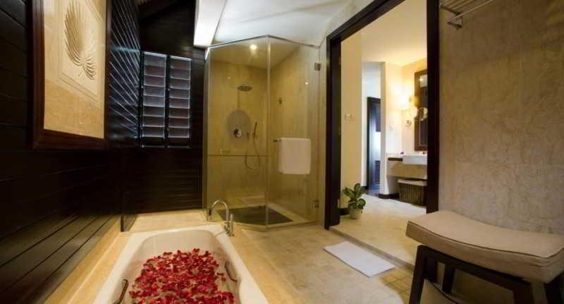 Golden Palm Resort Sanya Exterior photo